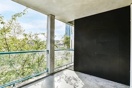 Commercial Glass Railing Repair Services in Bloomingdale, FL